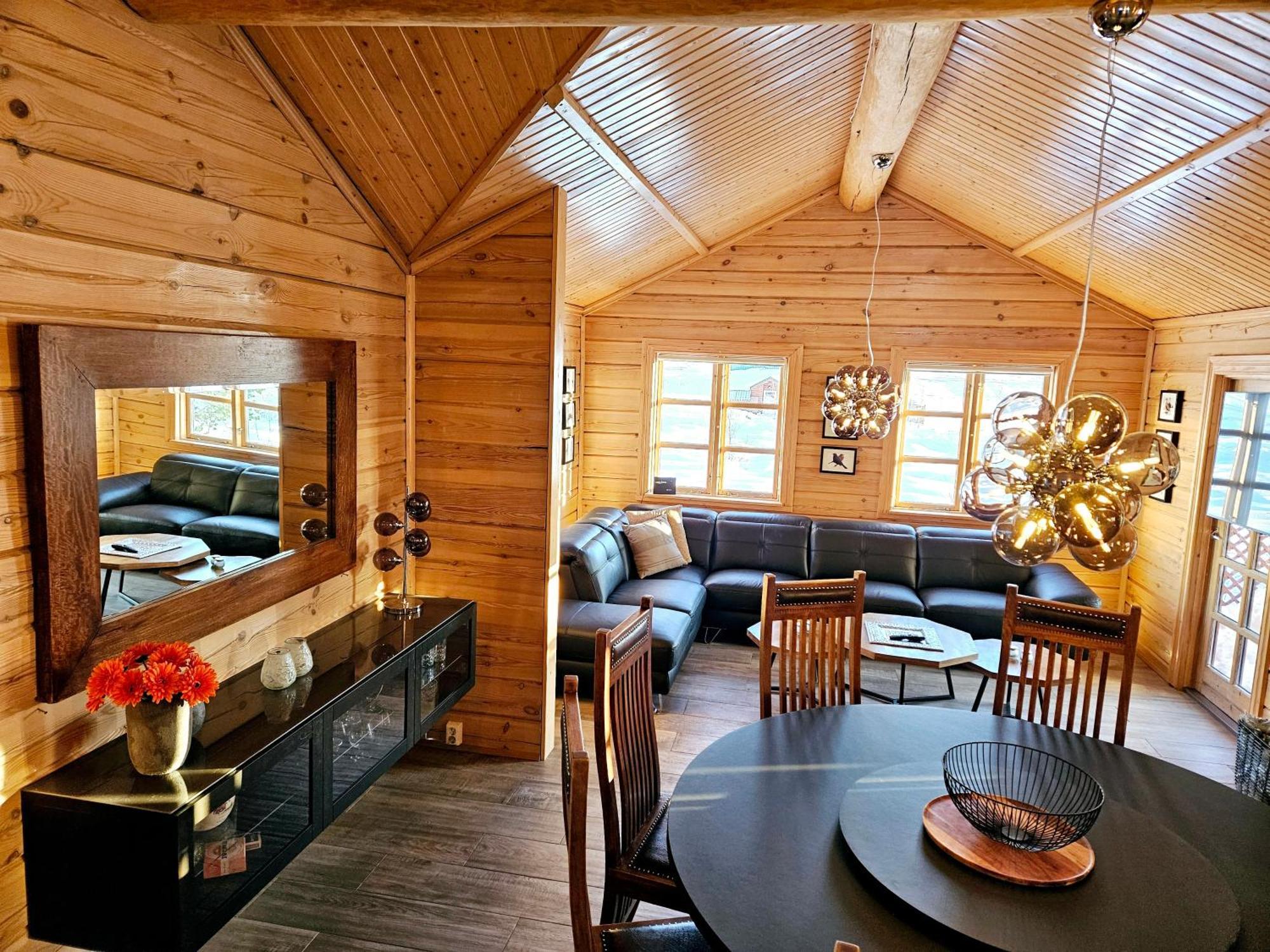 Aurora Vacation Homes Fagravik Akureyri Rum bild