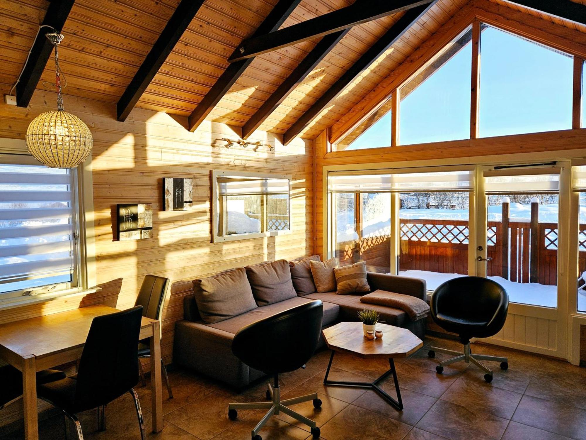 Aurora Vacation Homes Fagravik Akureyri Rum bild