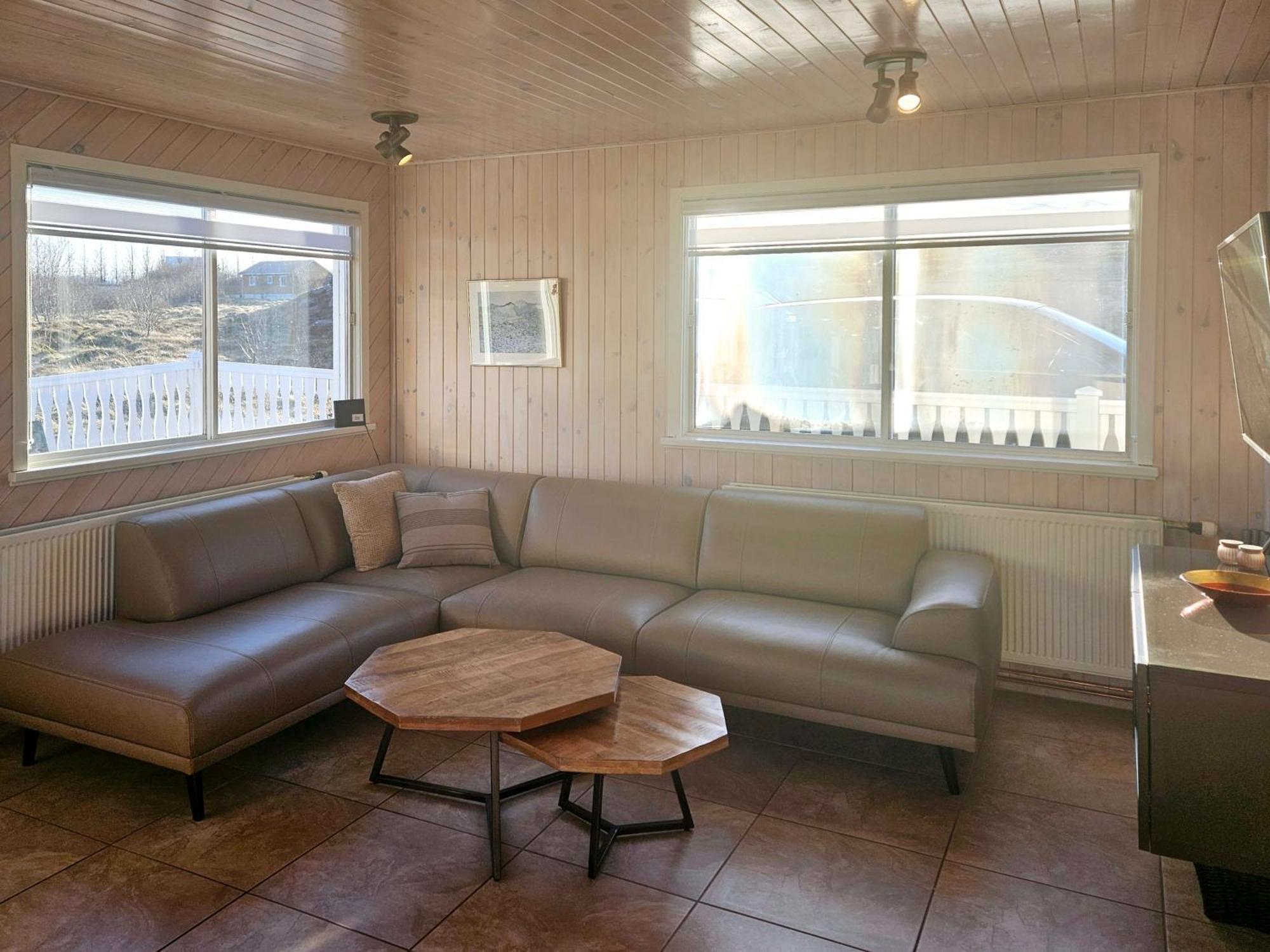Aurora Vacation Homes Fagravik Akureyri Rum bild